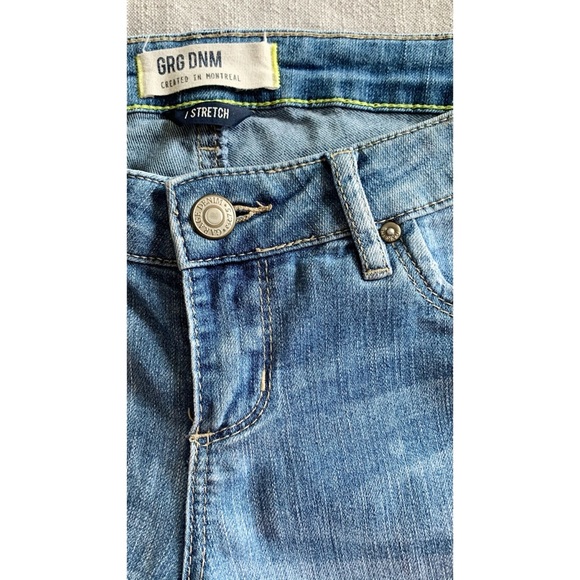 Classic Blue Stretch Denim Skinny Jeans • Size 8 - Picture 5 of 5